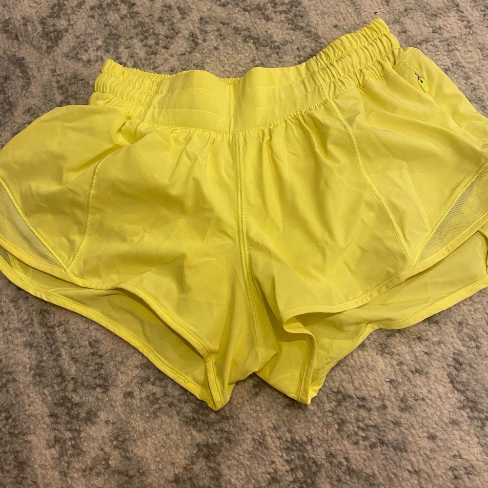 Lululemon Hotty Hot Short II *2.5